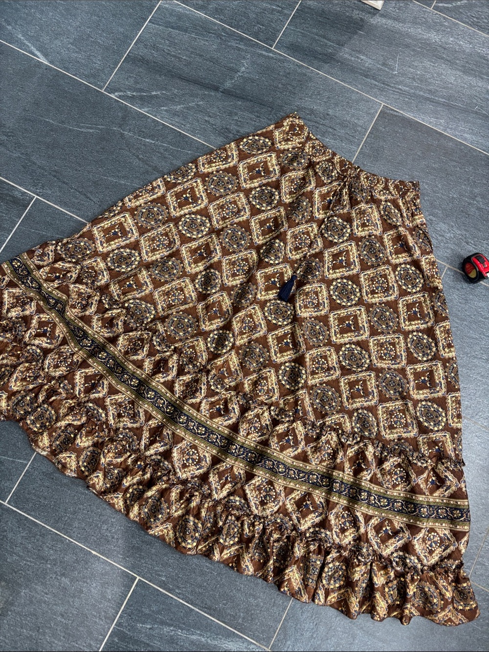 Chelsea & Theodore Brown Printed Boho Maxi Skirt